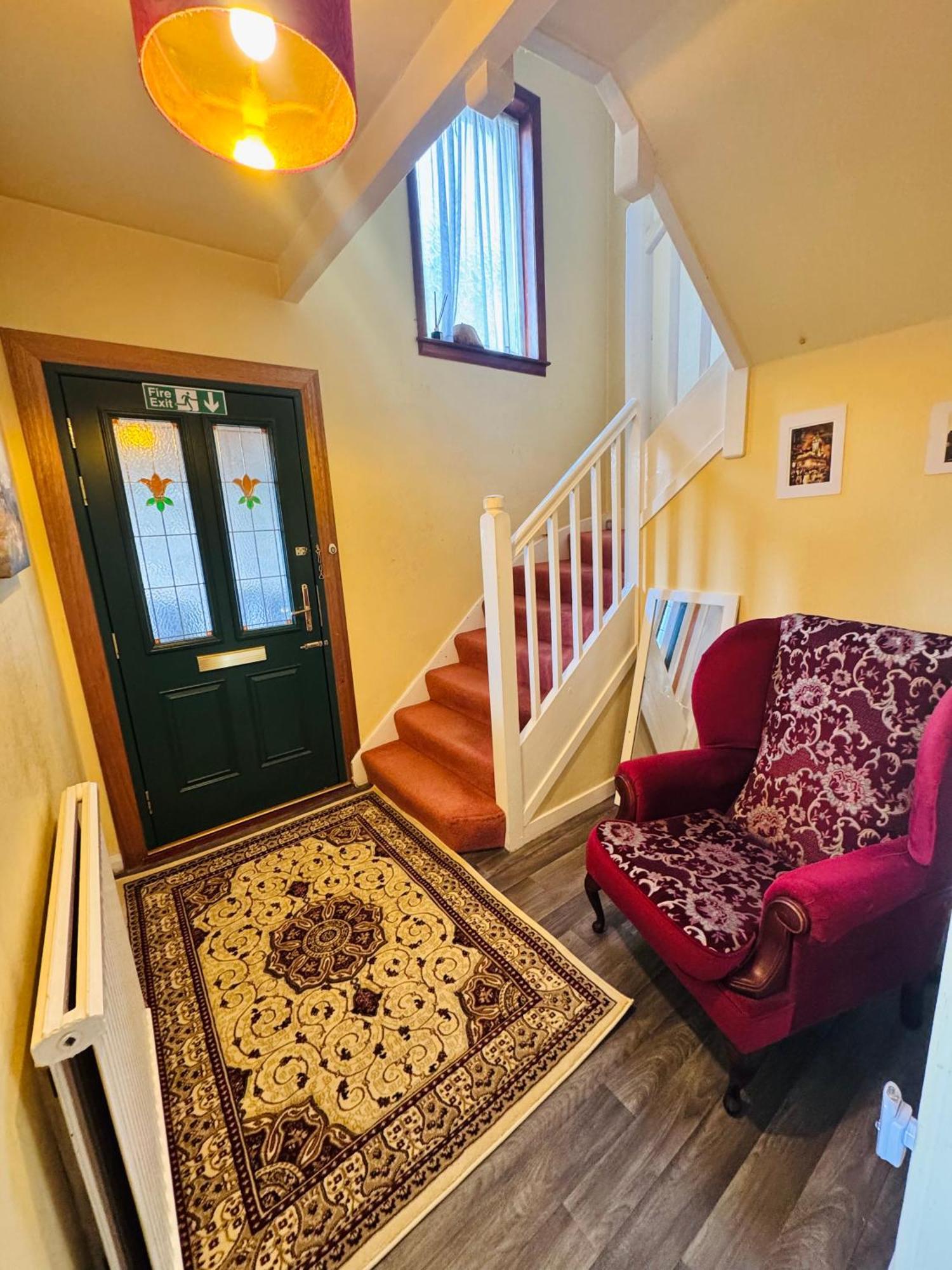 Park Road Holiday Home โรไซท์ ภายนอก รูปภาพ