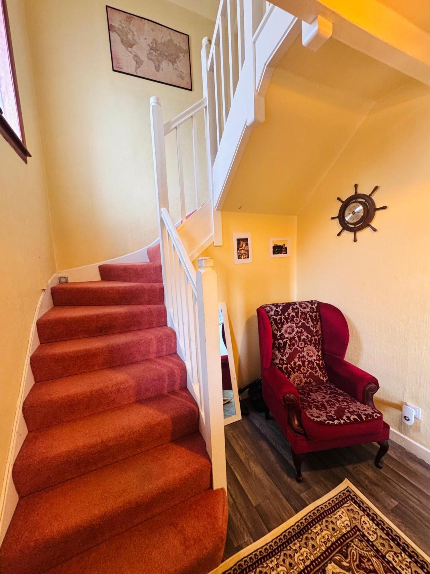 Park Road Holiday Home โรไซท์ ภายนอก รูปภาพ